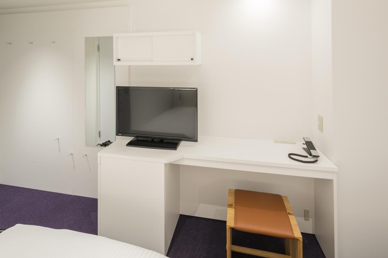 Hotel Wbf Artstay Namba Osaka Buitenkant foto