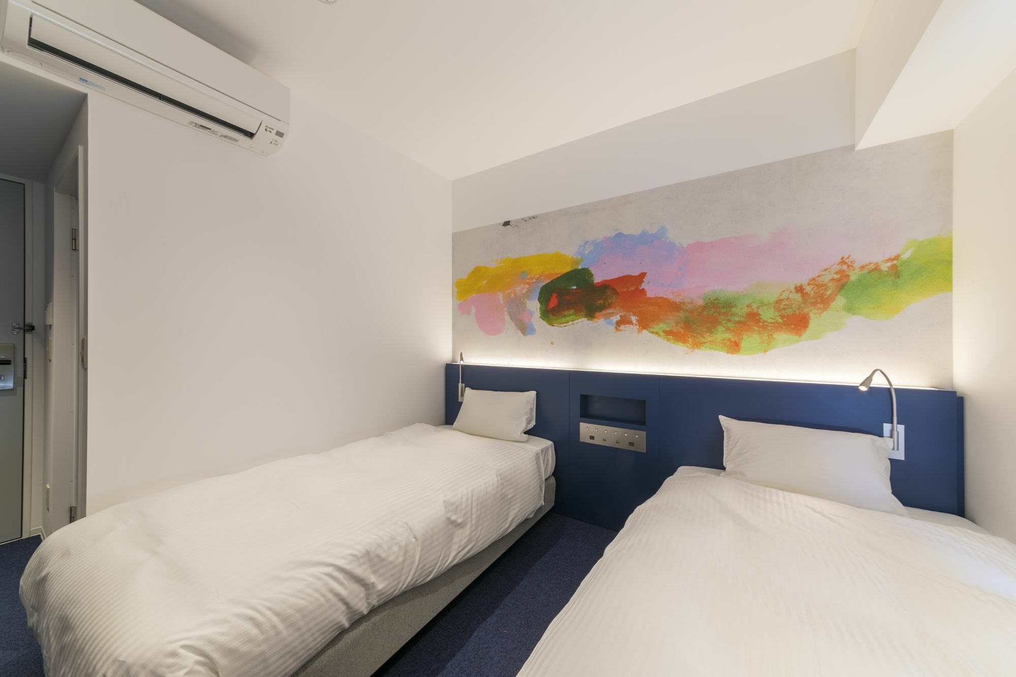 Hotel Wbf Artstay Namba Osaka Buitenkant foto